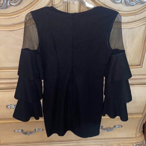 Dress - Picture 4 of 4